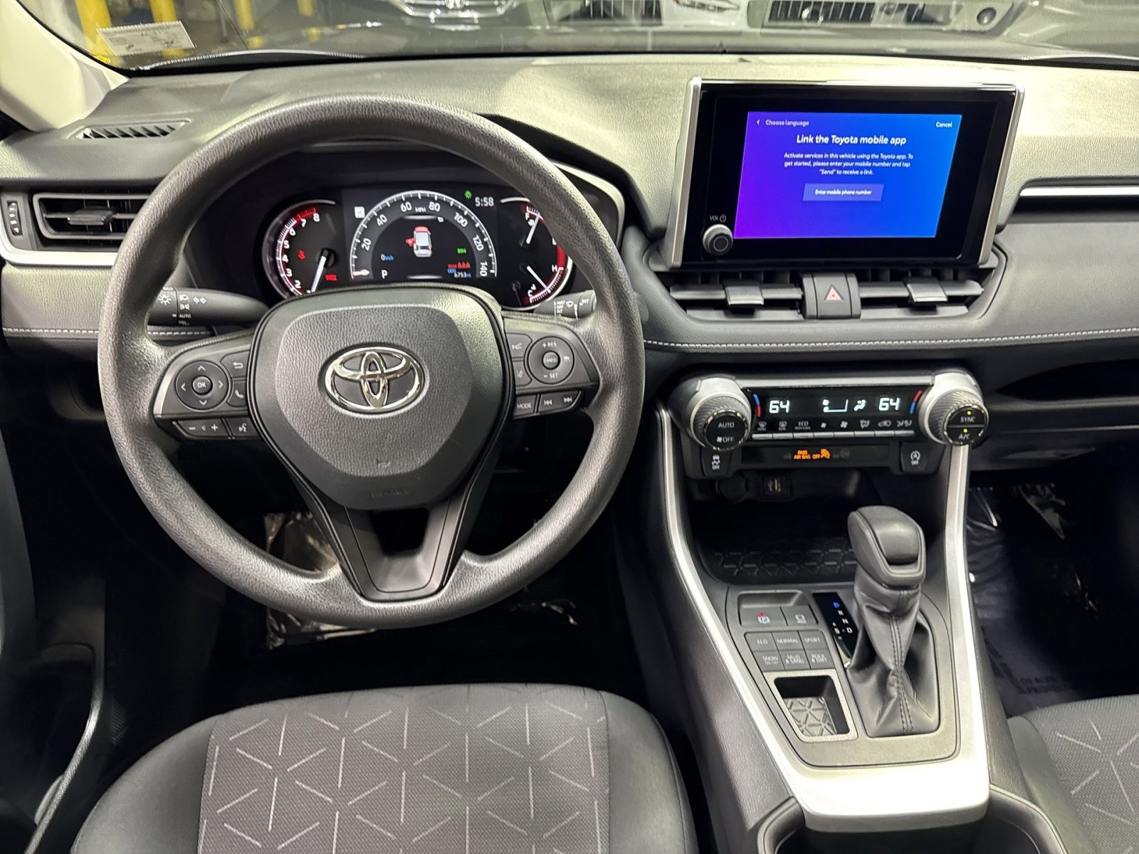 Used 2024 Toyota RAV4 XLE AWD/4WD image 35