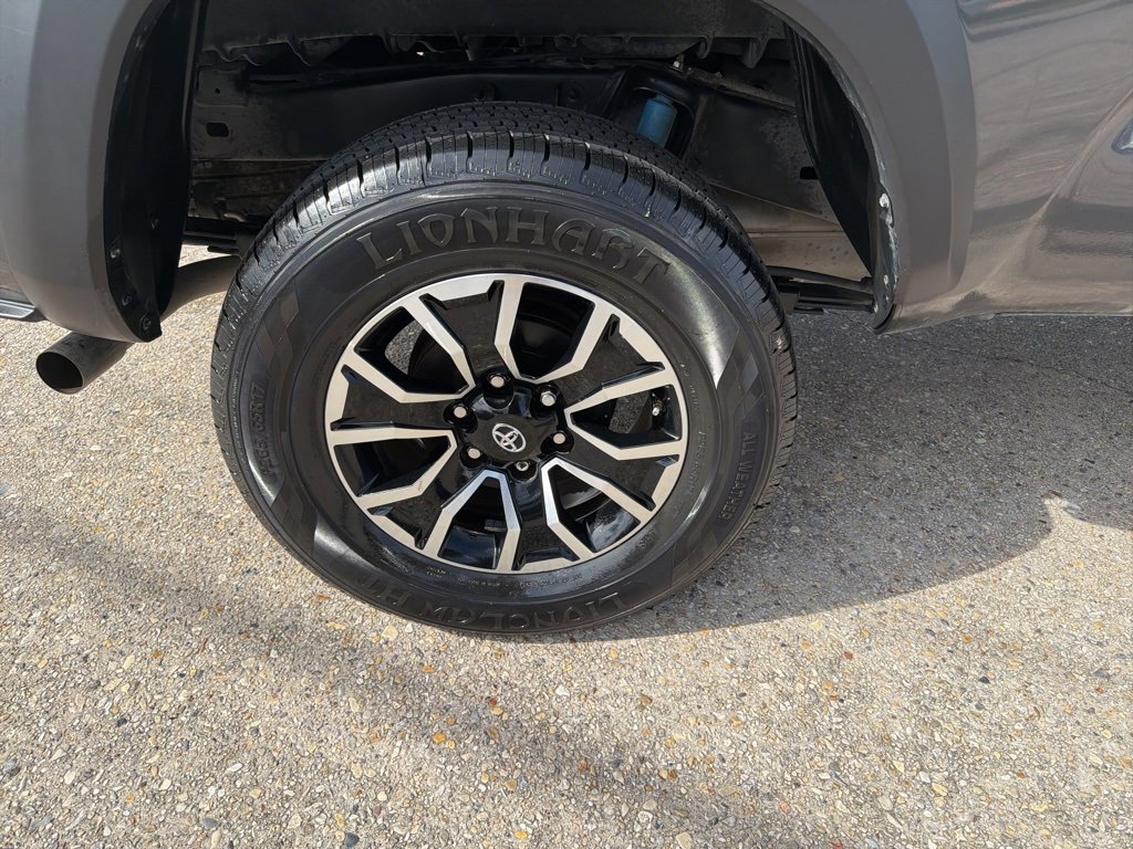Used 2023 Toyota Tacoma TRD Sport image 23