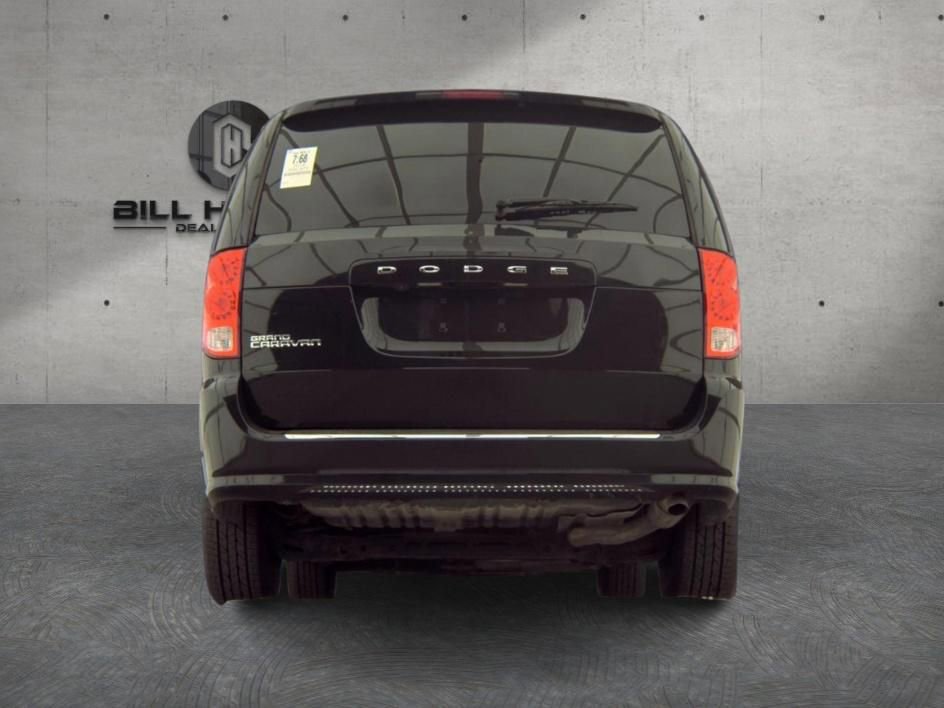 Used 2018 Dodge Grand Caravan SE FWD image 4