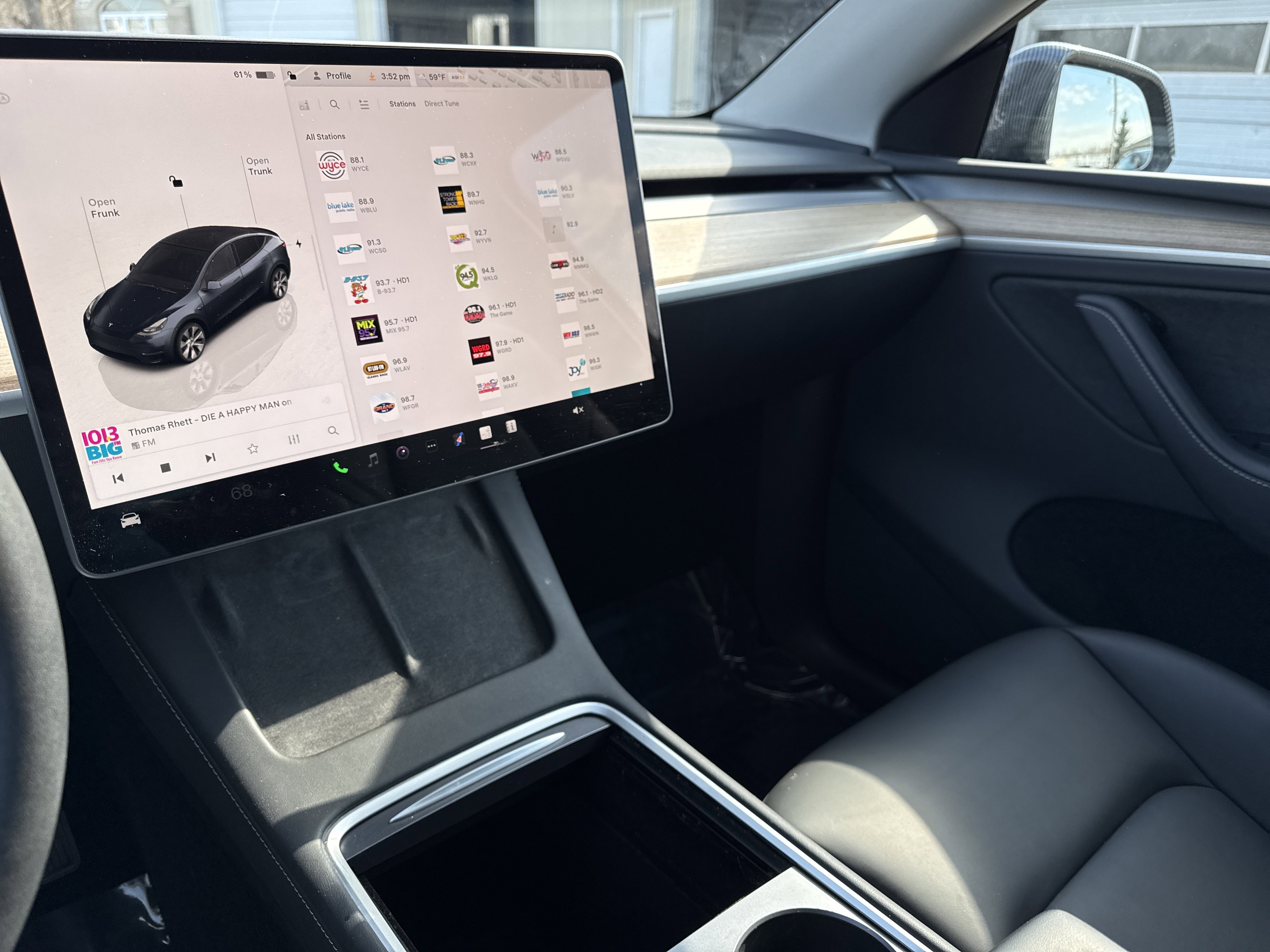 Used 2024 Tesla Model Y Long Range image 26