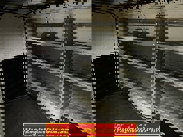 Used 2015 GMC Savana 2500 image 29