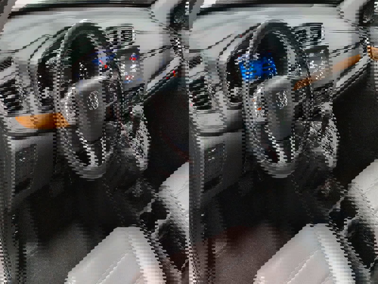 Used 2018 Honda CR-V Touring image 10