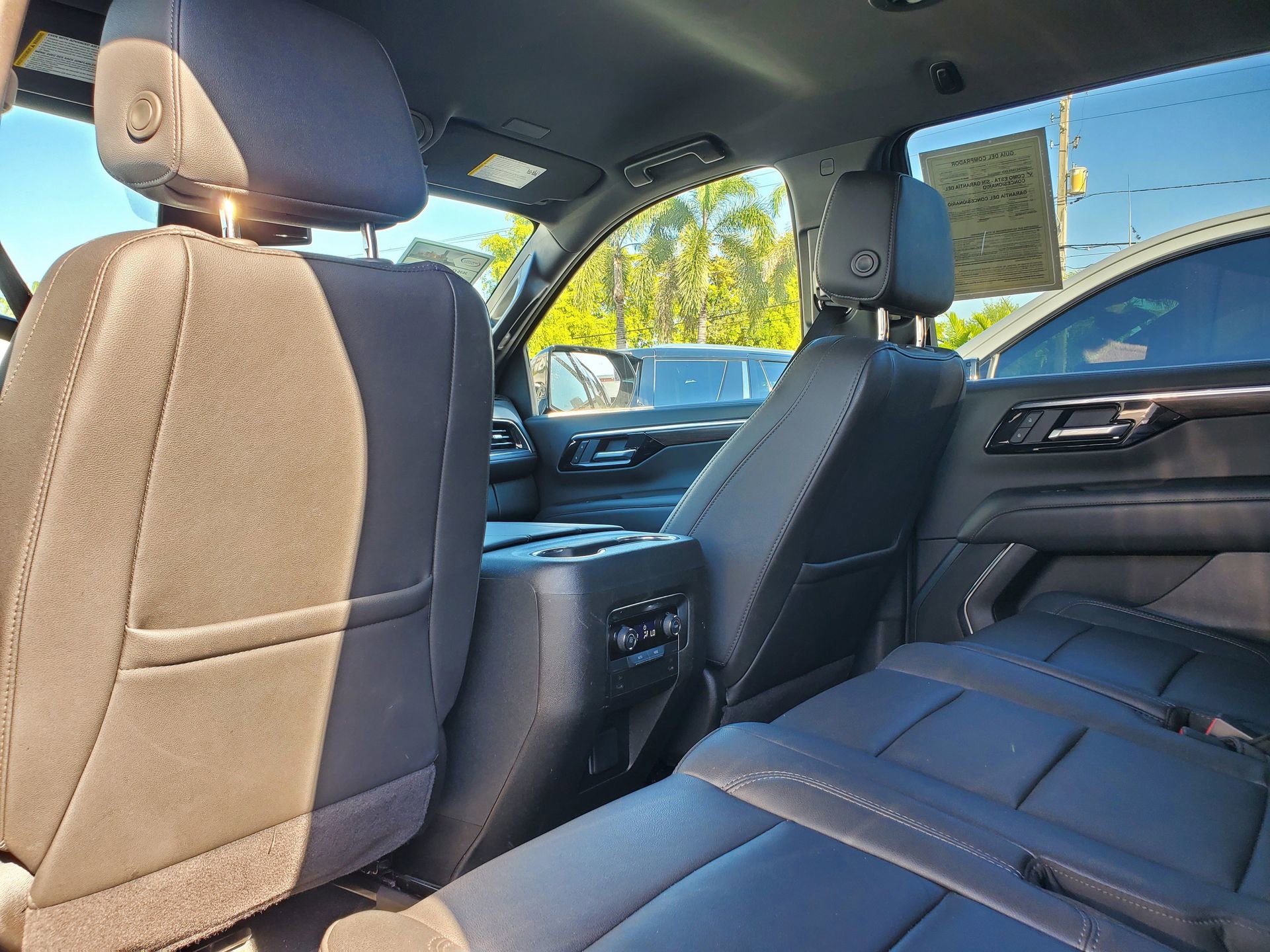 Used 2025 Chevrolet Tahoe Z71 image 10