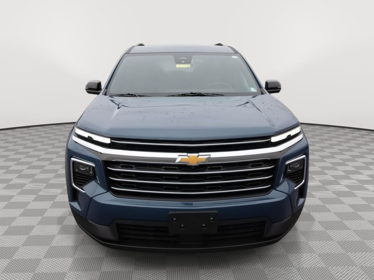 Used 2025 Chevrolet Traverse LT w/ Driver Confidence Package AWD/4WD video 2