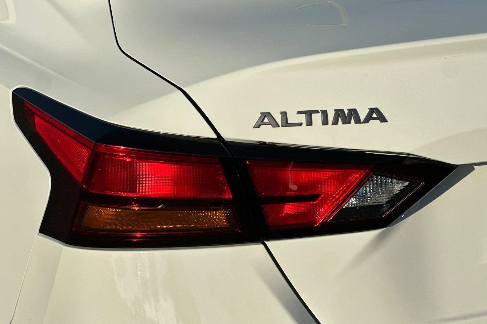 Used 2024 Nissan Altima 2.5 SR image 24