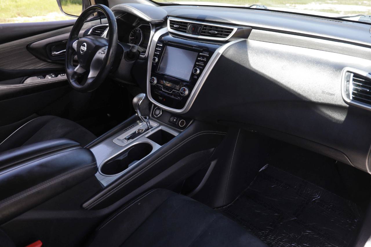 Used 2018 Nissan Murano SV AWD/4WD image 18