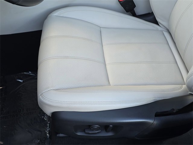 Used 2021 Land Rover Range Rover Velar R-Dynamic S image 31