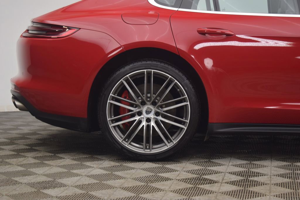 Used 2017 Porsche Panamera Turbo image 33