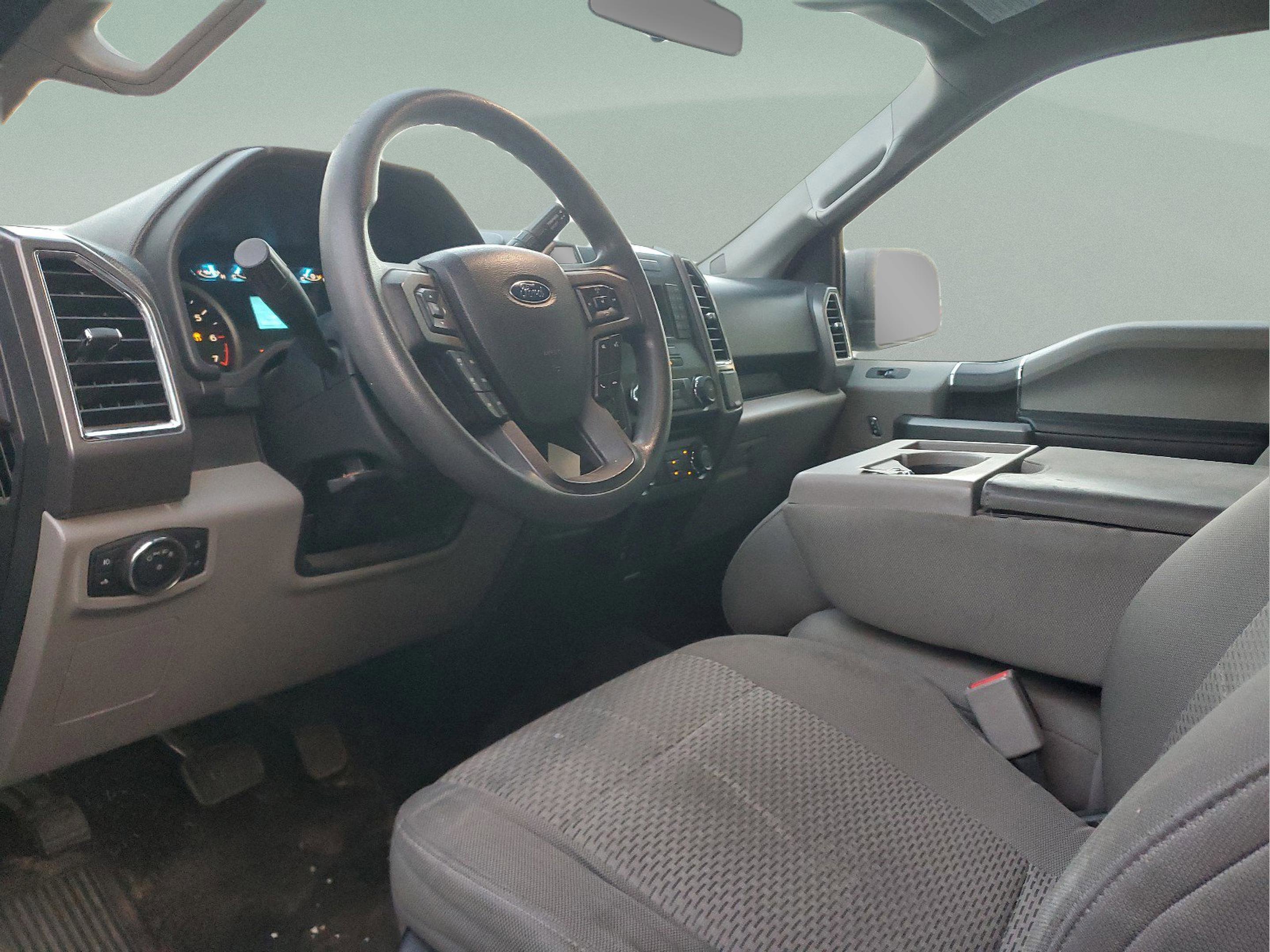 Used 2015 Ford F150 XLT image 16