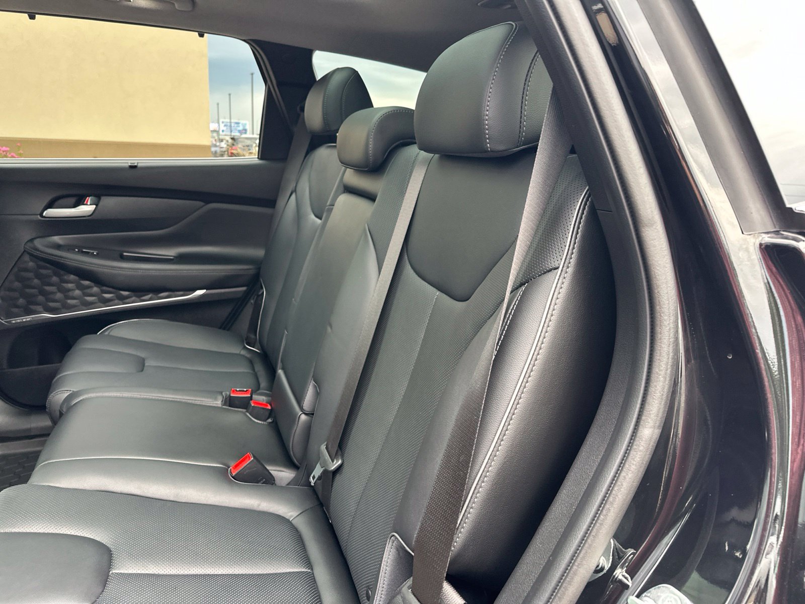 Used 2023 Hyundai Santa Fe Limited AWD/4WD image 23
