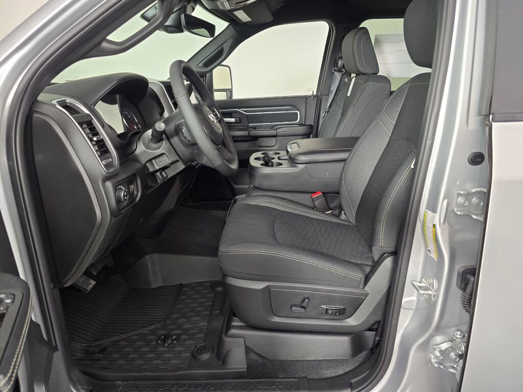 New 2026 RAM 3500 Big Horn image 18