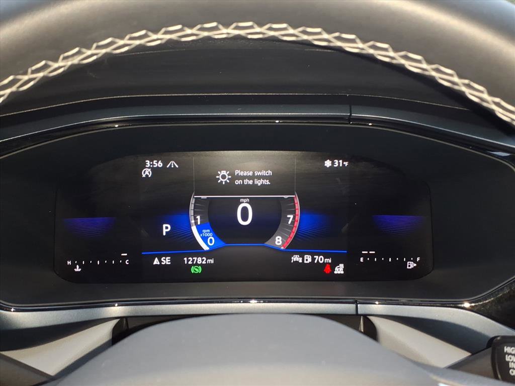 Certified 2023 Volkswagen Taos SE w/ Panoramic Sunroof Package image 16