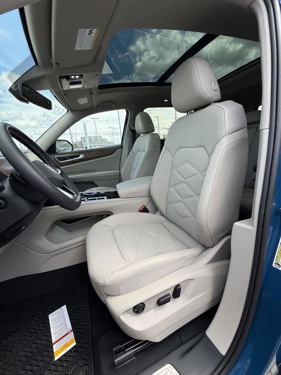 New 2026 Volkswagen Atlas SE image 11