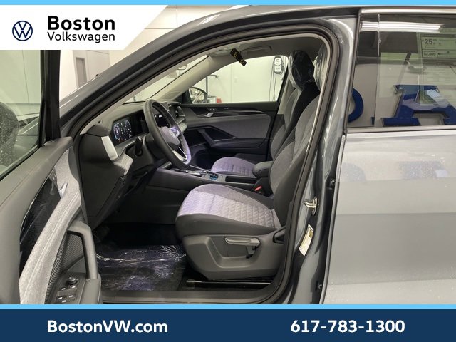 New 2026 Volkswagen Tiguan S image 7