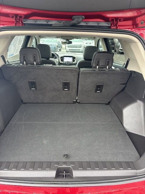 Used 2019 GMC Terrain Denali w/ Comfort Package AWD/4WD image 32