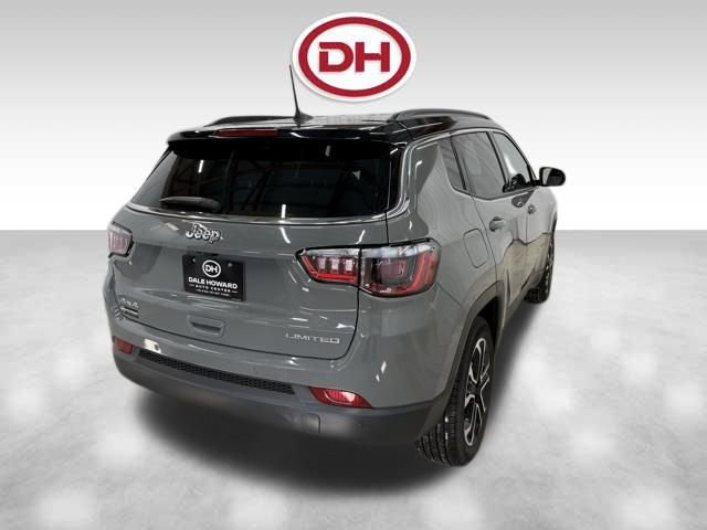 Used 2024 Jeep Compass Limited image 13