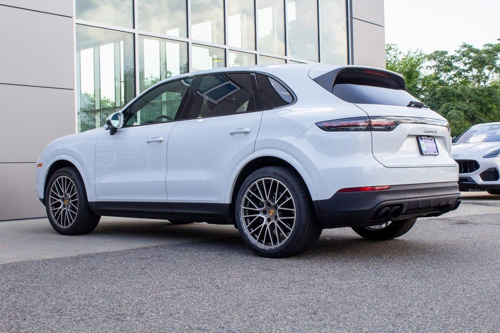 Certified 2022 Porsche Cayenne S Platinum image 8