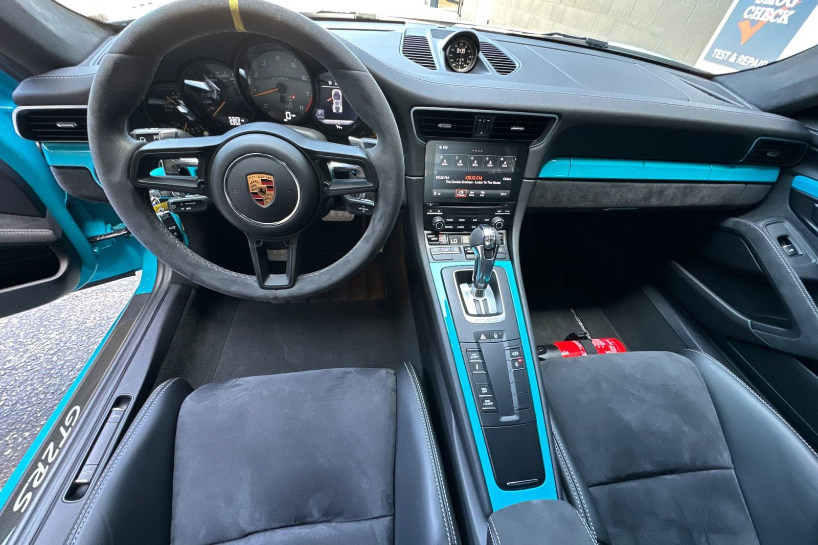 Used 2018 Porsche 911 GT2 RS RWD image 6