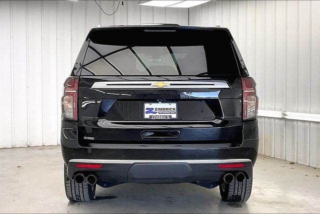 Used 2021 Chevrolet Suburban High Country w/ Premium Package AWD/4WD image 4