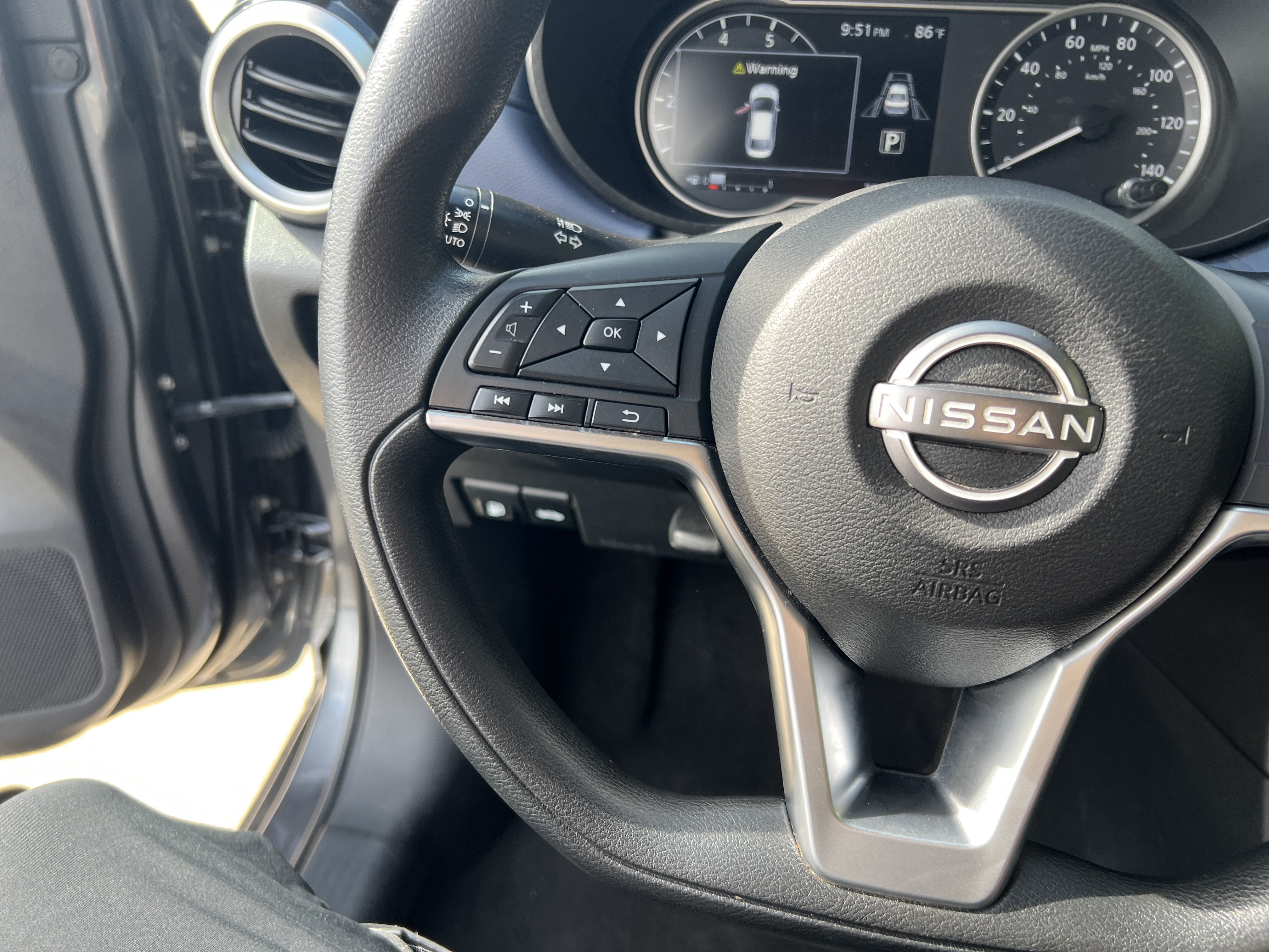 Used 2023 Nissan Versa SV FWD image 17