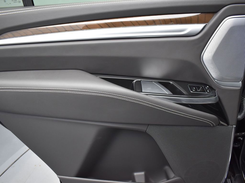 Certified 2026 Cadillac Escalade Platinum Sport w/ LPO, ONYX Package image 26