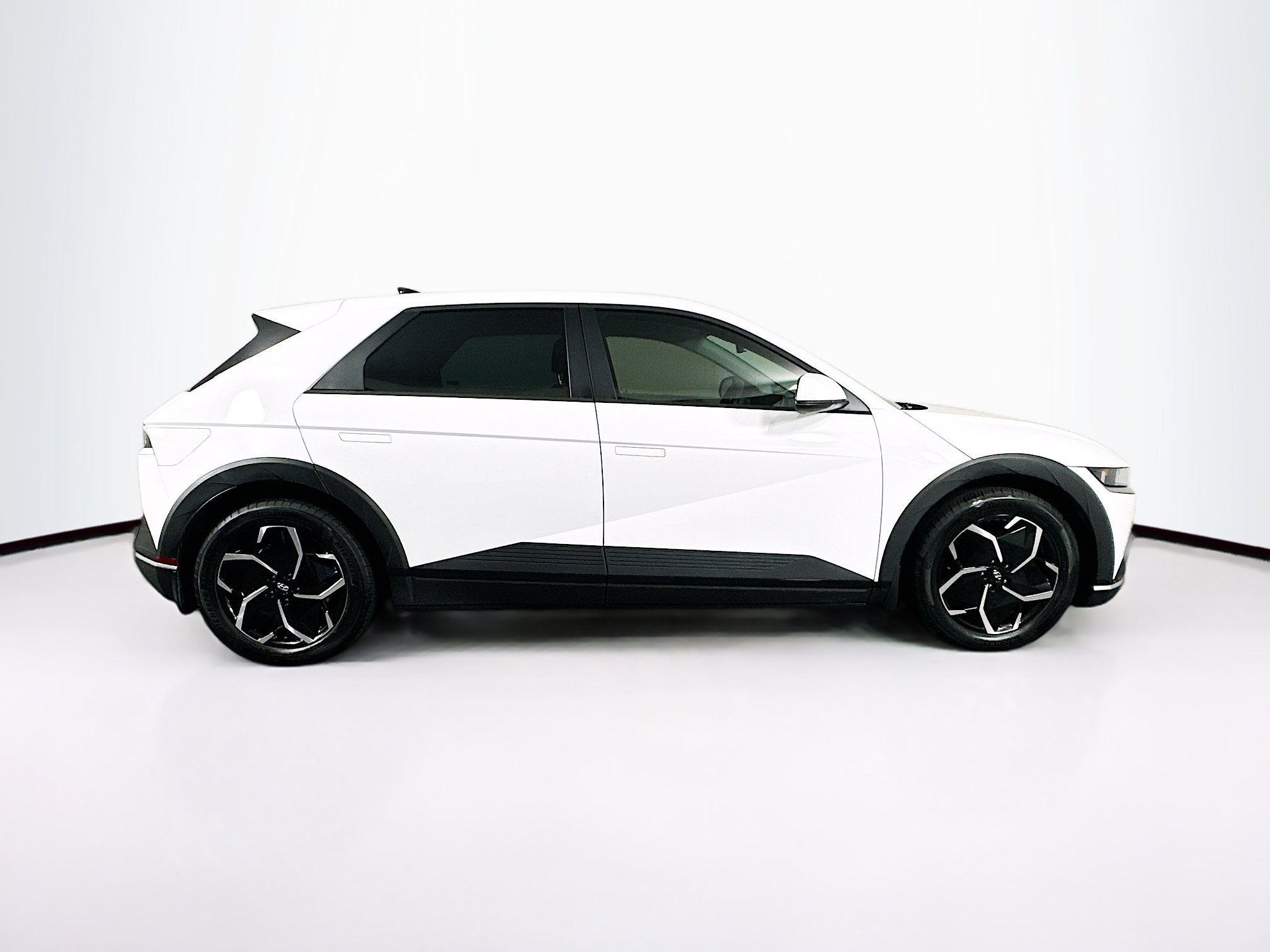 Used 2023 Hyundai Ioniq 5 SE AWD/4WD image 10