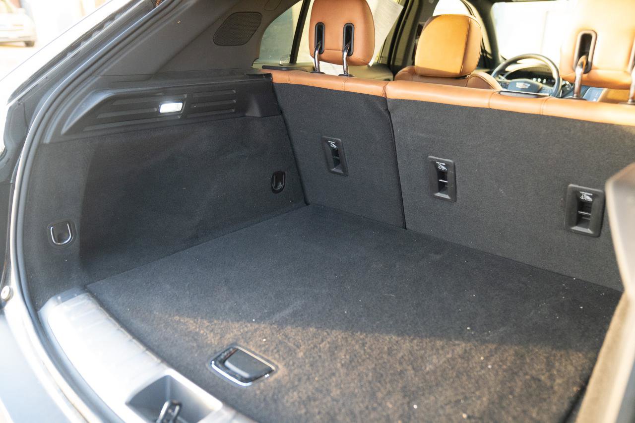 Used 2023 Cadillac XT4 Sport image 18