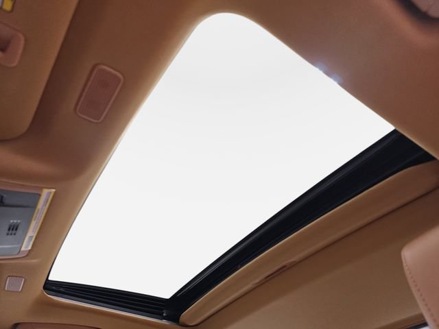 Used 2024 Lexus ES 300h w/ Technology Package FWD image 30