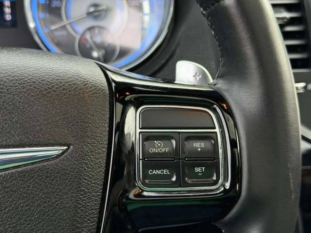 Used 2014 Chrysler 300 S AWD/4WD image 14
