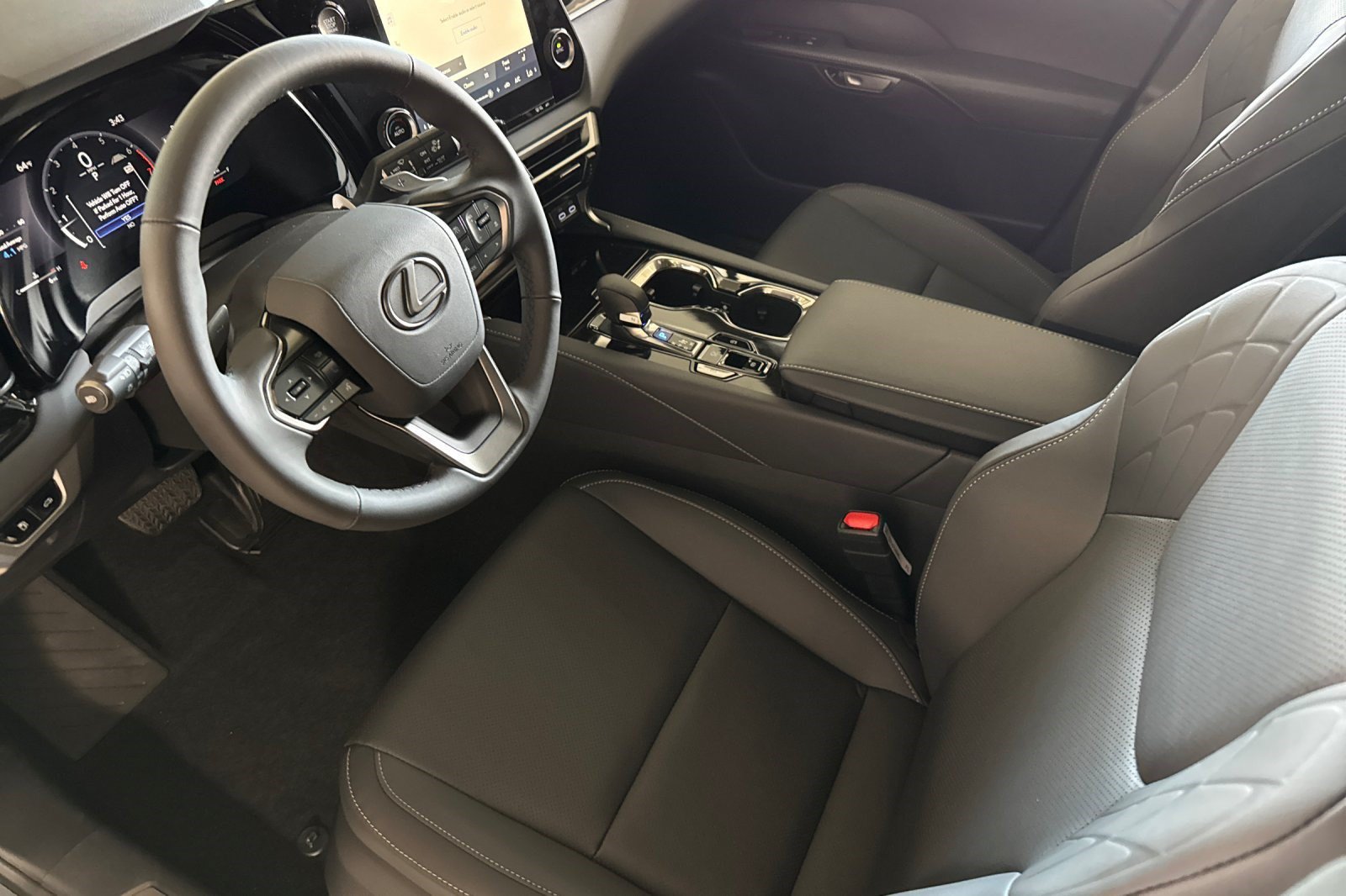 New 2026 Lexus RX 350 FWD w/ Accessory Package (Z1) image 4