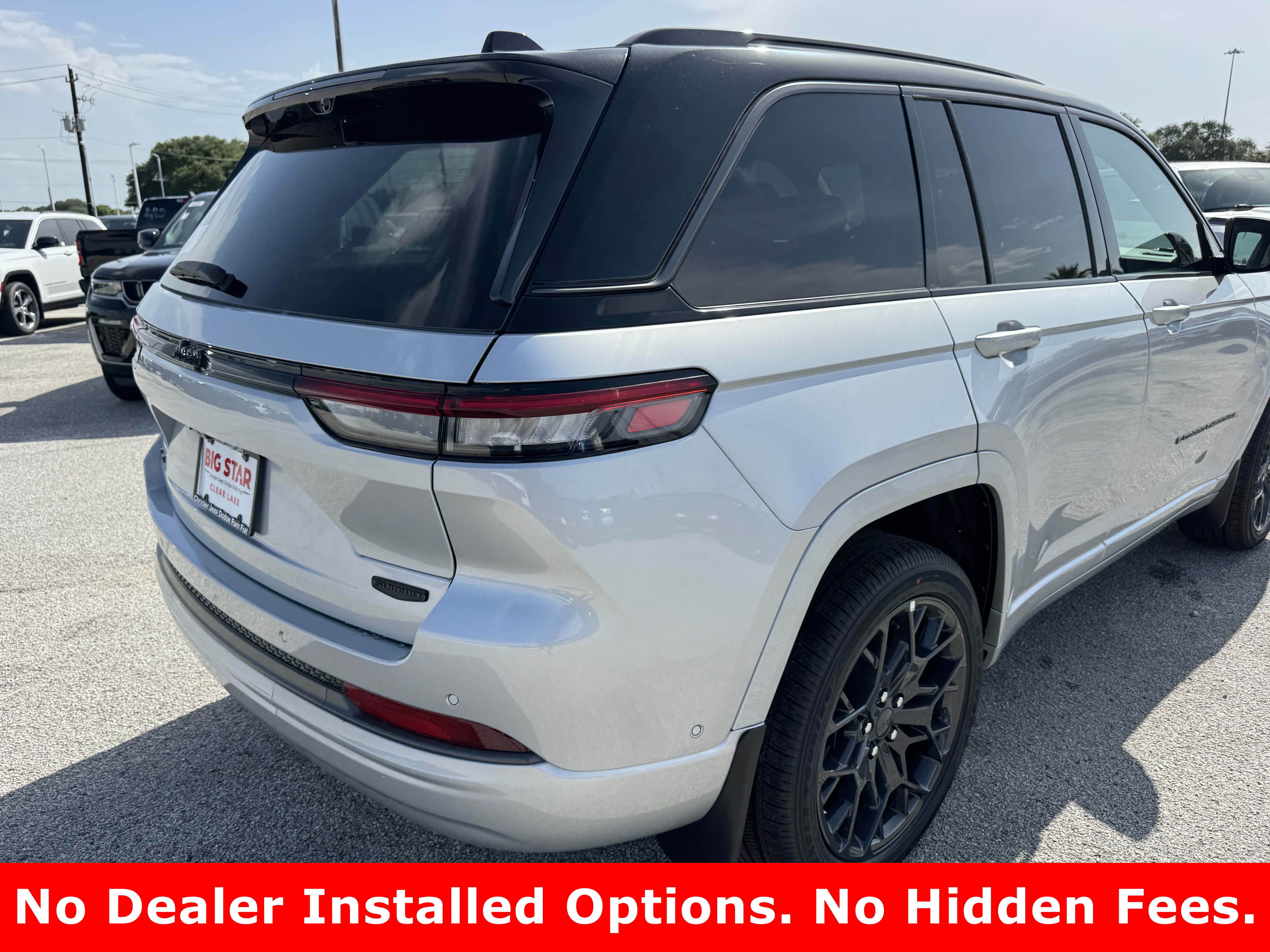 New 2026 Jeep Grand Cherokee Summit w/ Obsidian Package AWD/4WD image 8