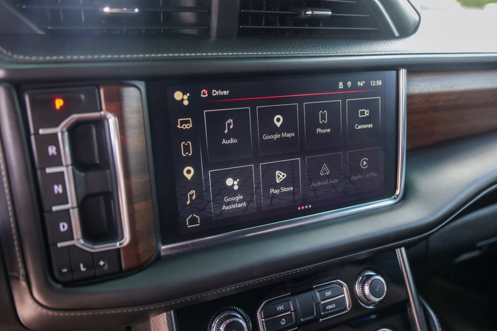 Used 2024 GMC Yukon XL Denali Ultimate AWD/4WD image 15