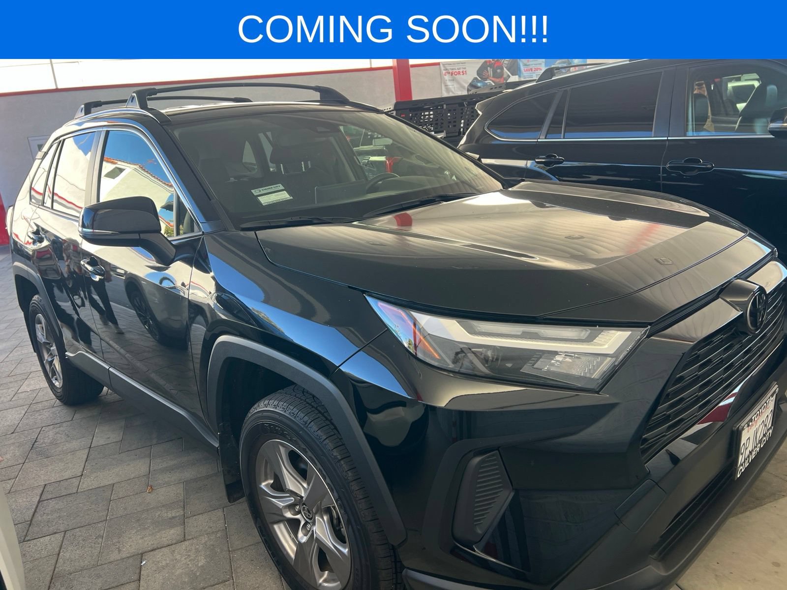 Used 2024 Toyota RAV4 XLE FWD image 1
