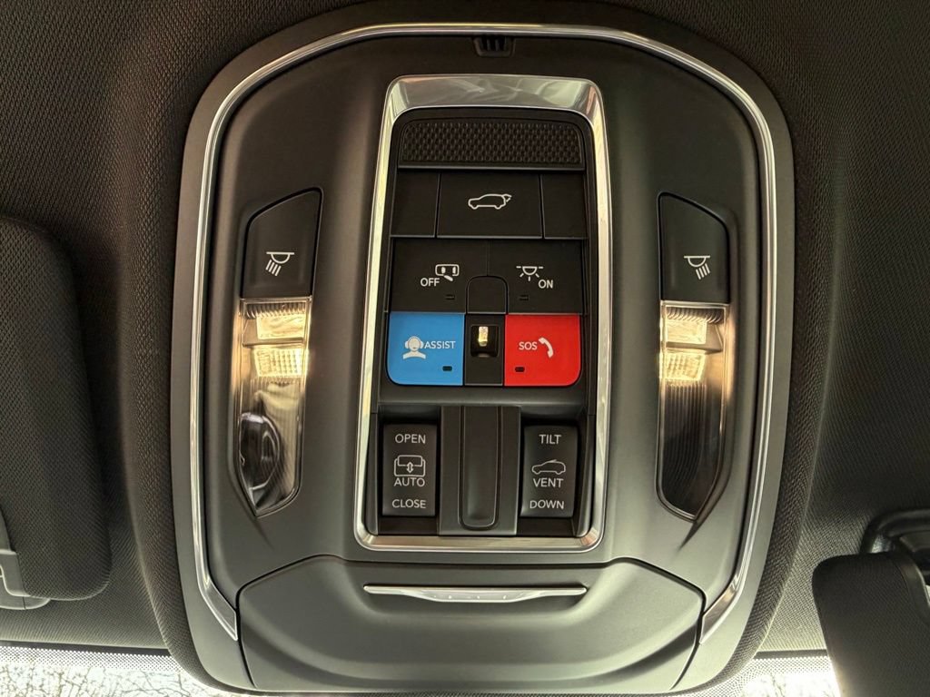 New 2026 Jeep Grand Cherokee Altitude AWD/4WD image 24