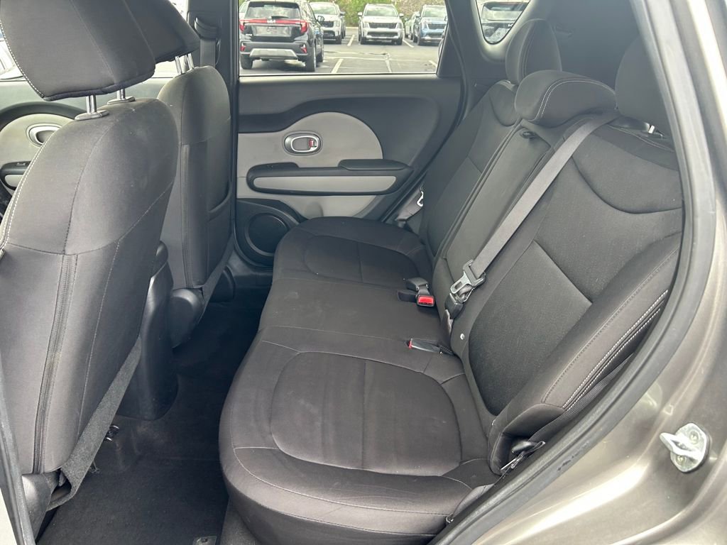 Used 2015 Kia Soul image 19