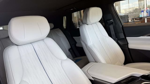 Certified 2024 Cadillac Lyriq Sport w/ LPO, Floor Liner Package AWD/4WD image 22