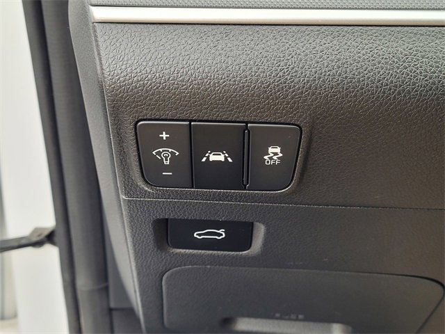 Used 2021 Kia K5 LXS image 24