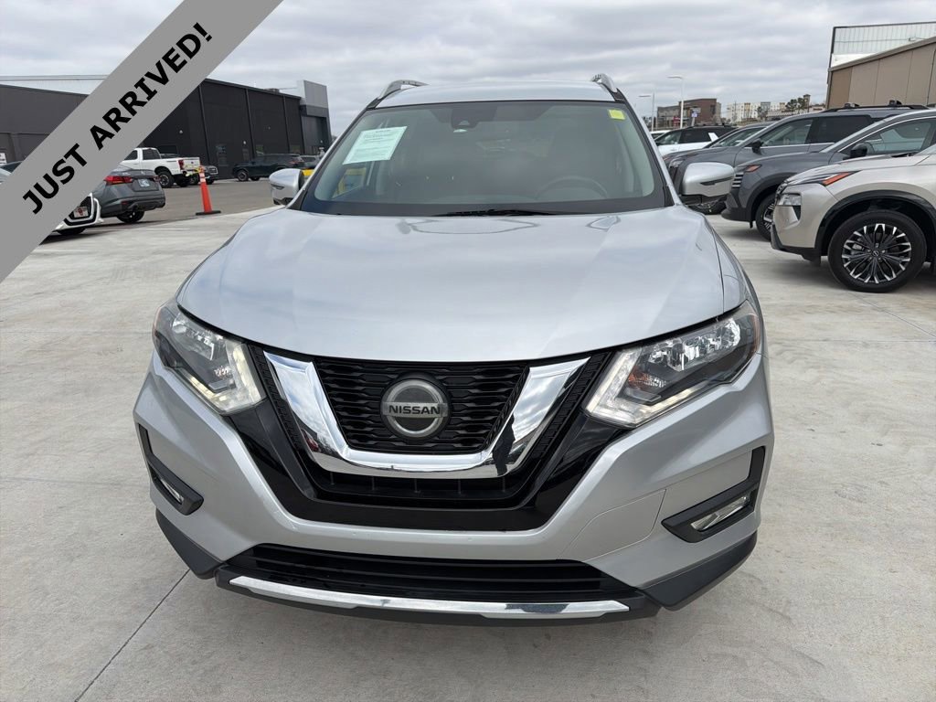 Certified 2018 Nissan Rogue SL image 2