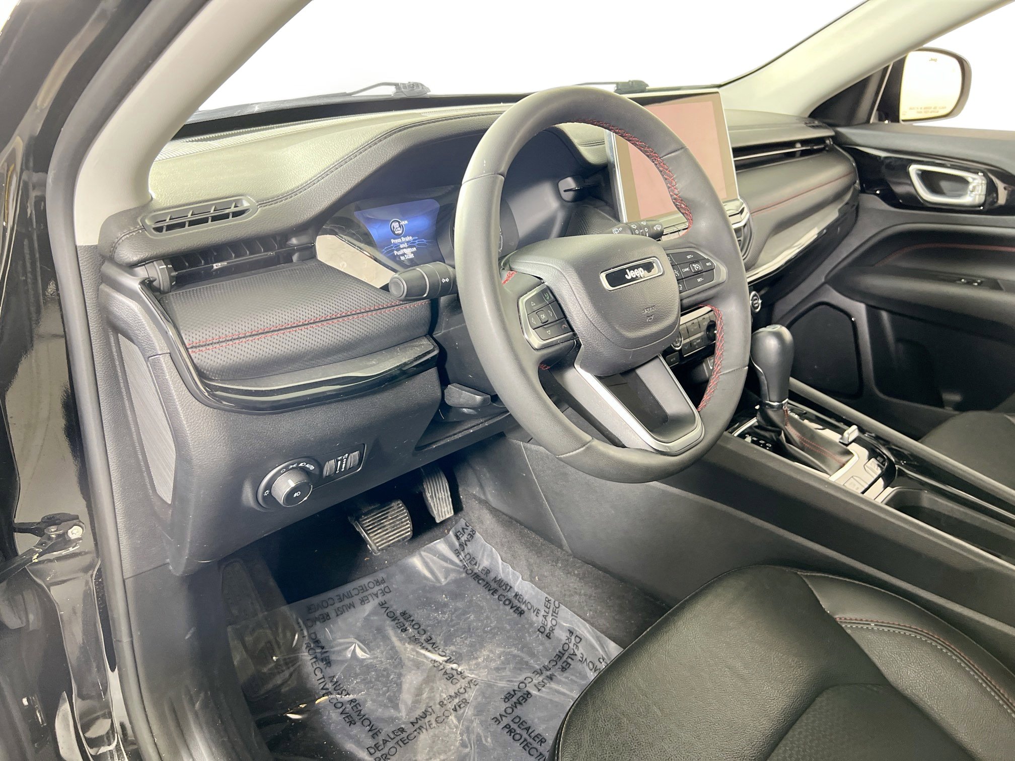 Used 2022 Jeep Compass Trailhawk image 9