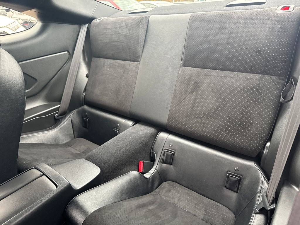Used 2024 Toyota GR86 Premium image 32