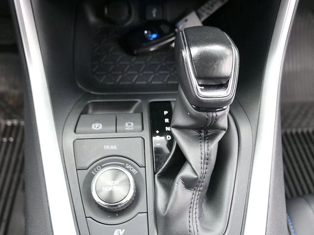 Used 2021 Toyota RAV4 XSE image 15