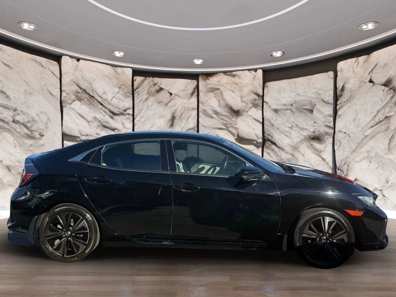 Used 2018 Honda Civic EX image 2