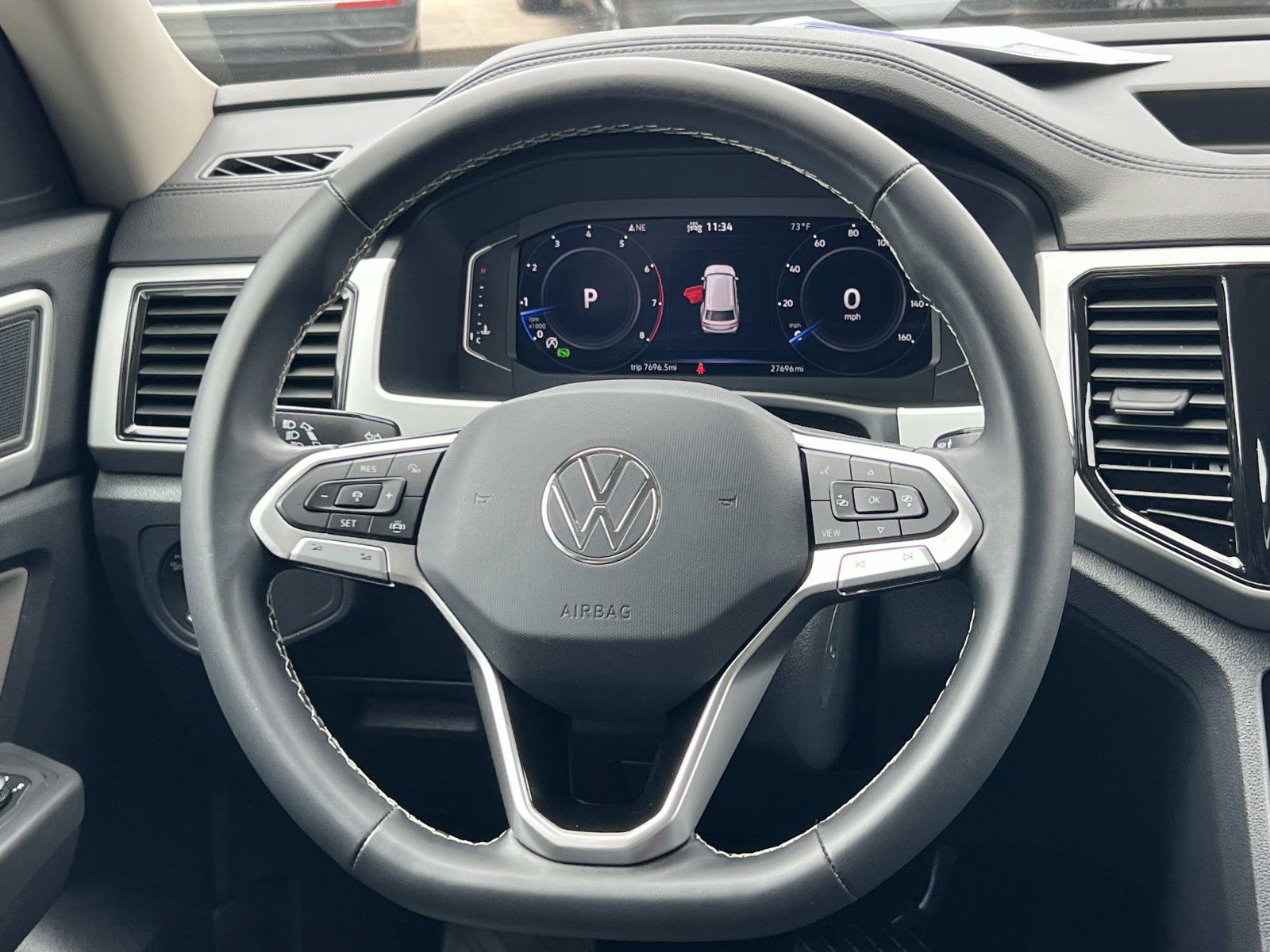 Certified 2023 Volkswagen Atlas SE w/ Black Wheel Package FWD image 8