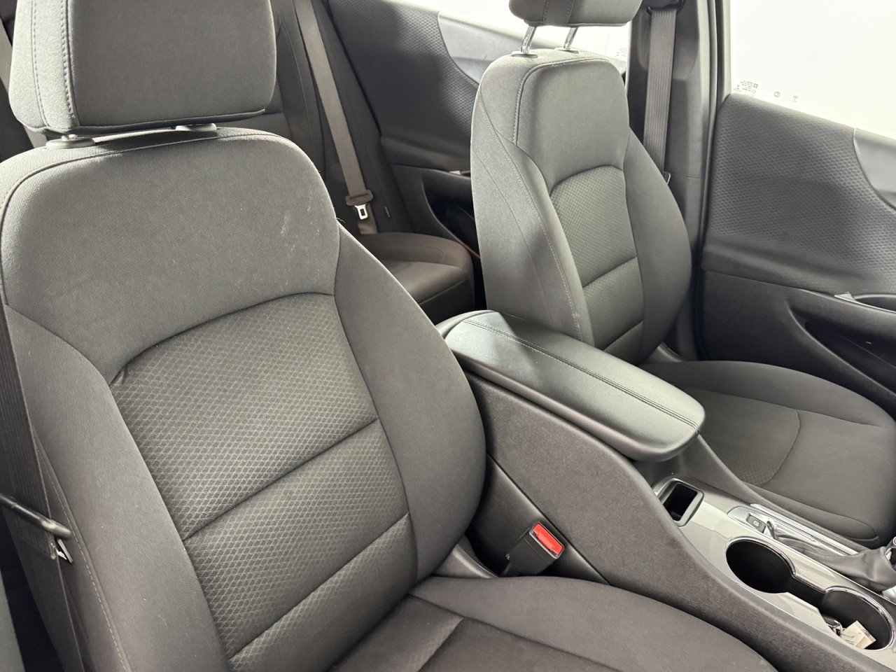 Used 2025 Chevrolet Malibu LT image 9