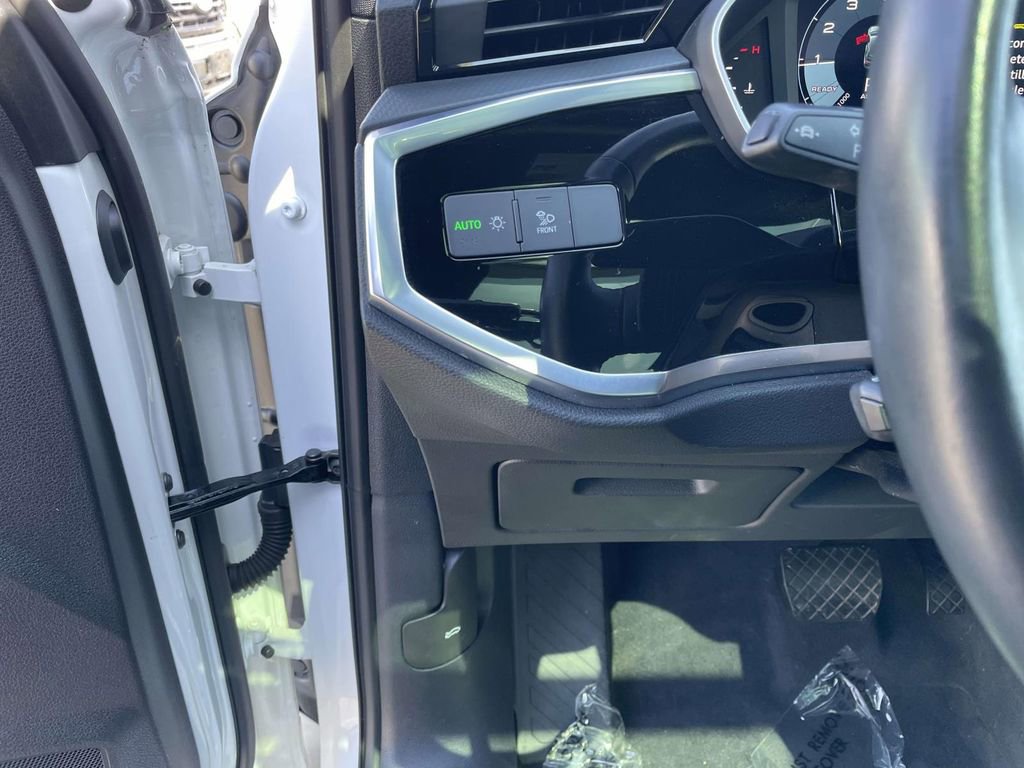 Used 2023 Audi Q3 2.0T Premium image 31