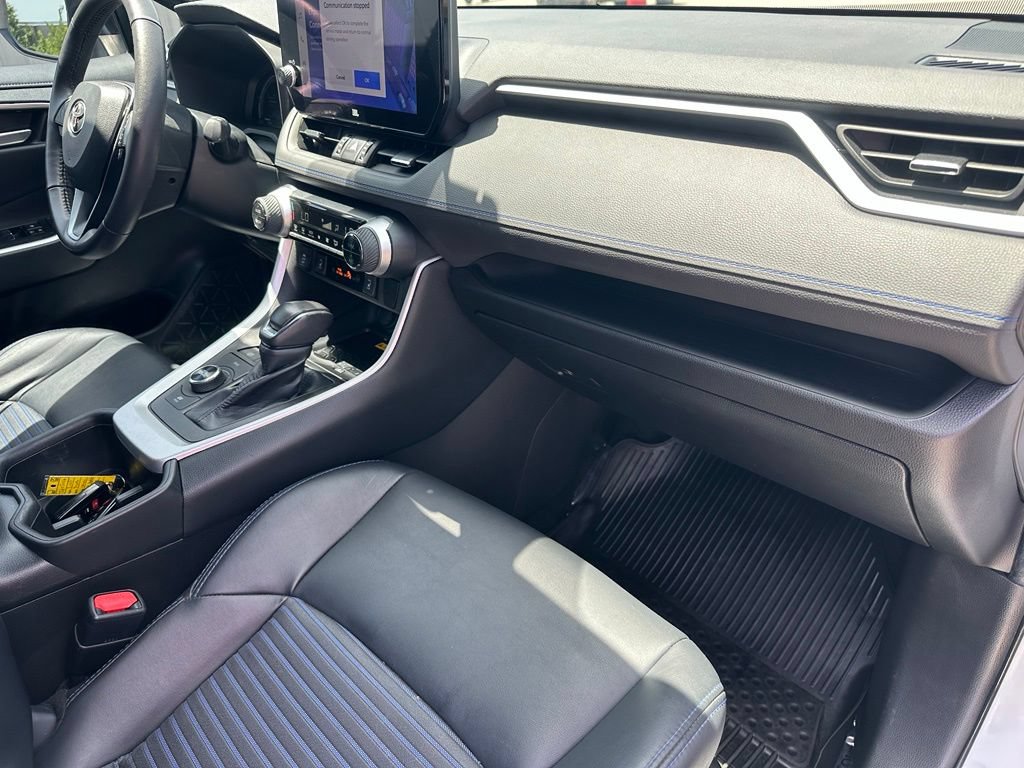 Used 2023 Toyota RAV4 XSE AWD/4WD image 30