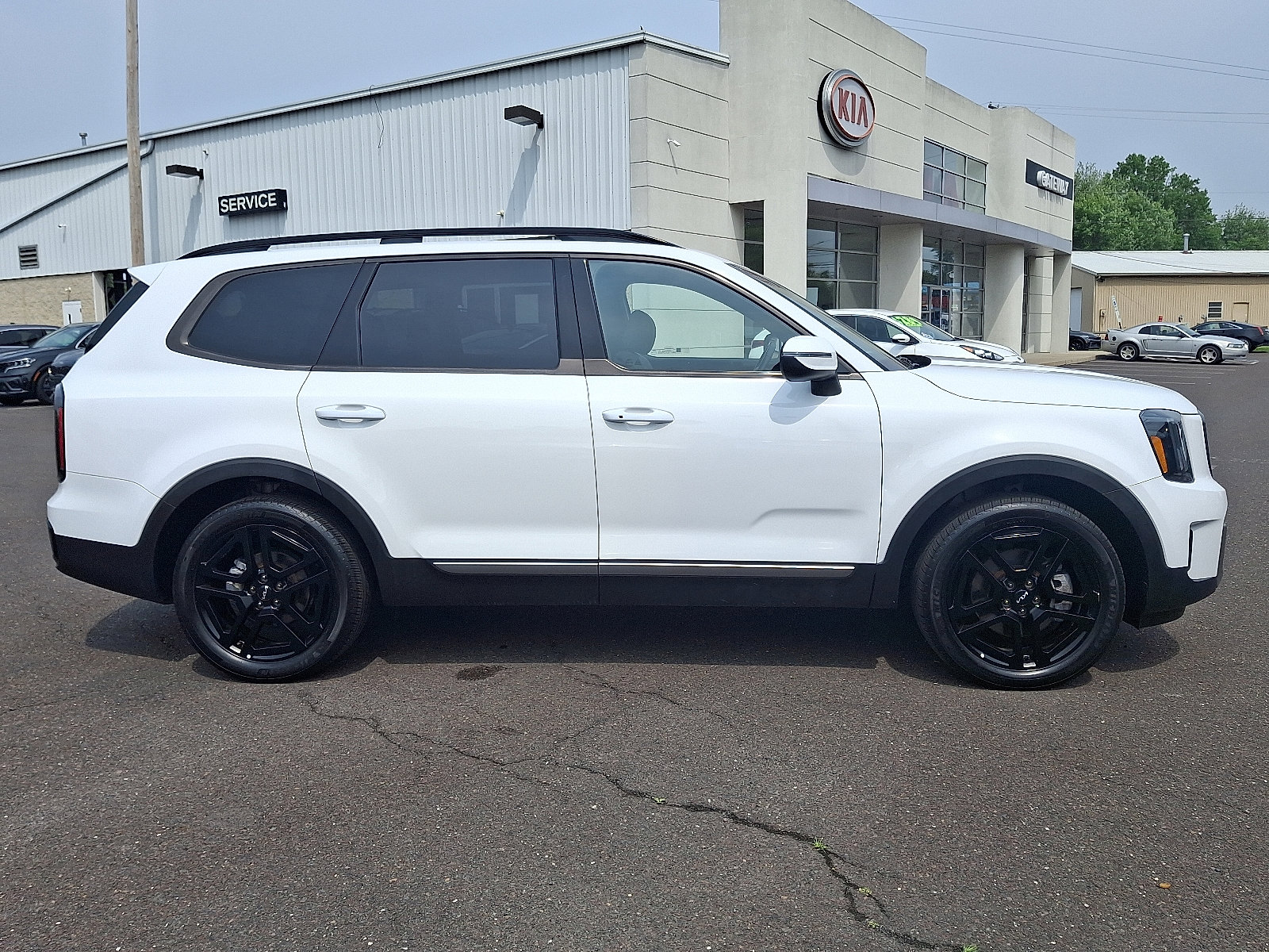 Used 2023 Kia Telluride EX X-Line image 7