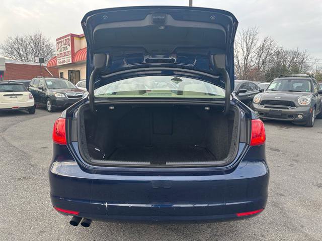 Used 2014 Volkswagen Jetta SE FWD image 15