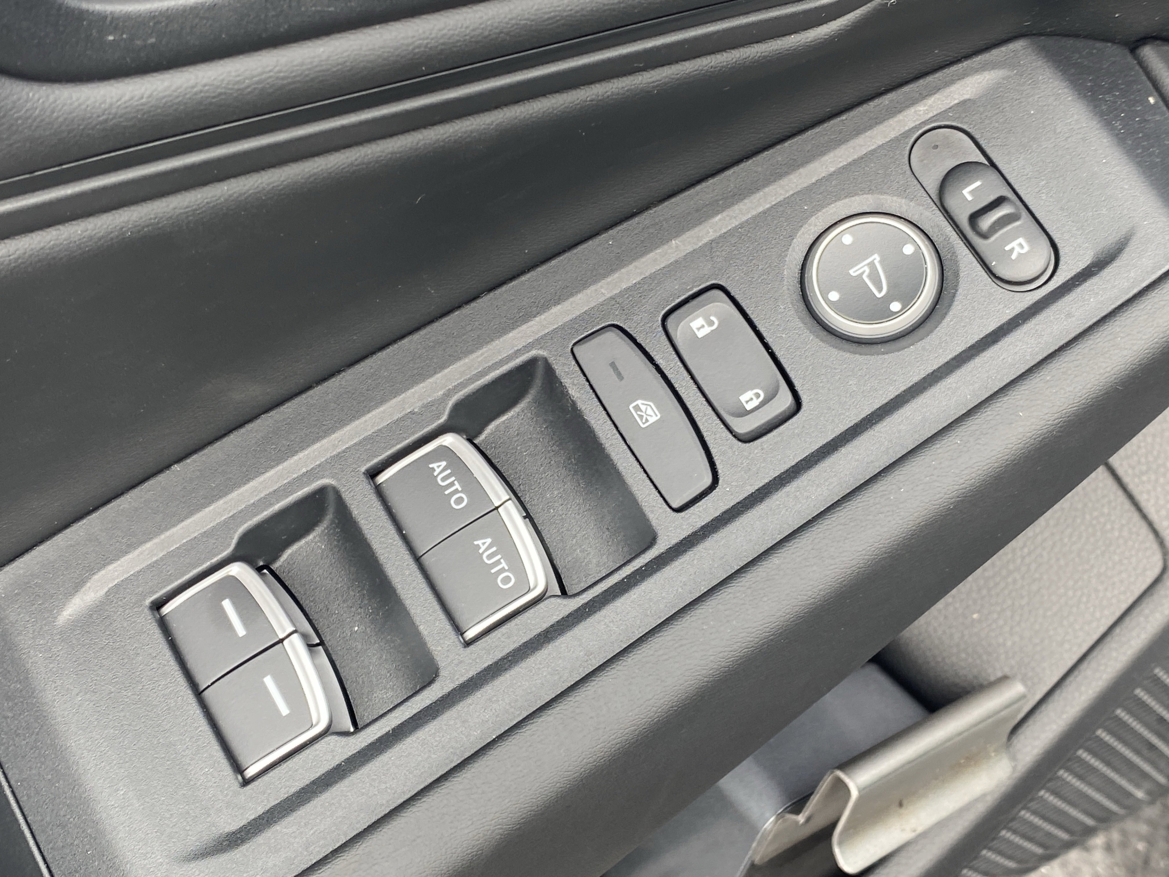 Certified 2025 Honda Accord SE image 17