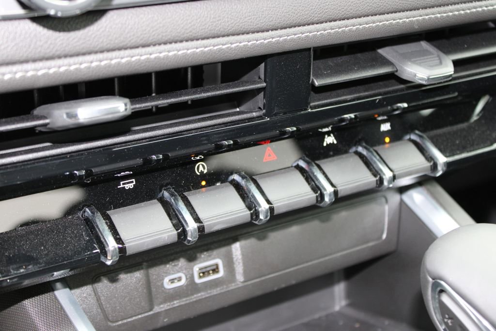 New 2026 Chevrolet Colorado LT image 36